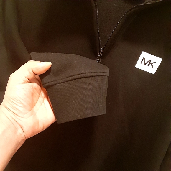Michael Kors Men's 1/4 Zip Sweater Pullover Black with Logo Size L - Picture 4 of 8